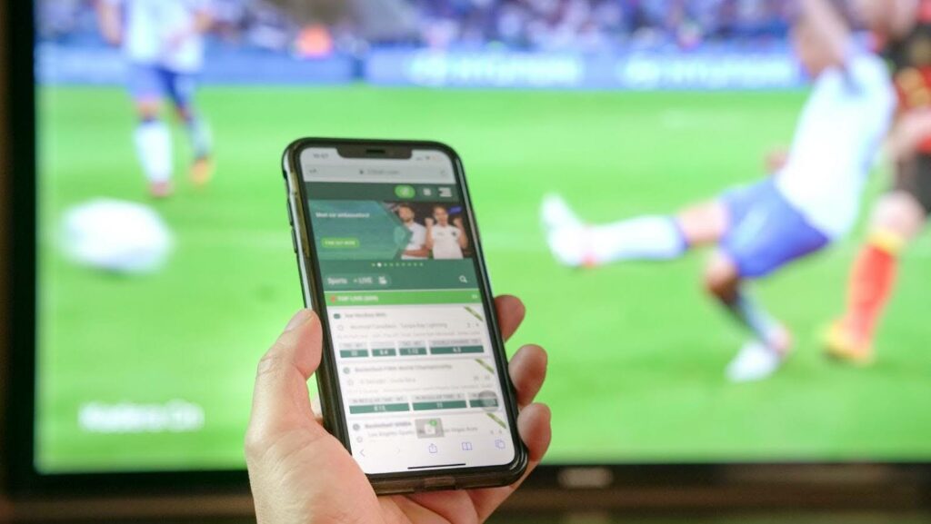 The Evolution of Mobile Sports Betting: Enjoying Wagering on the Go With Online Platforms