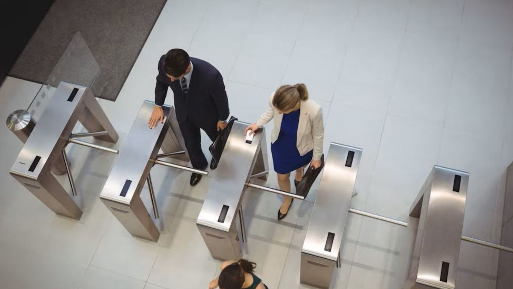 How Turnstiles Improve Access Control and People Flow in High-Traffic Buildings