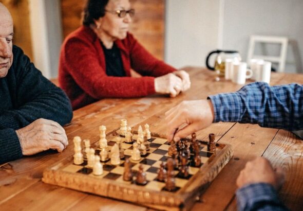 Why Some Players Prefer Low-Stakes, Long-Session Games